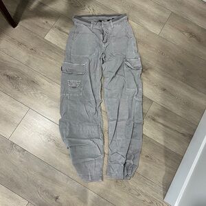 American Eagle Gray Cargo Pants